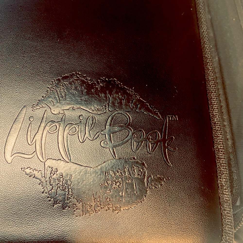 The Lippie Book Lipstick Holder - Medium